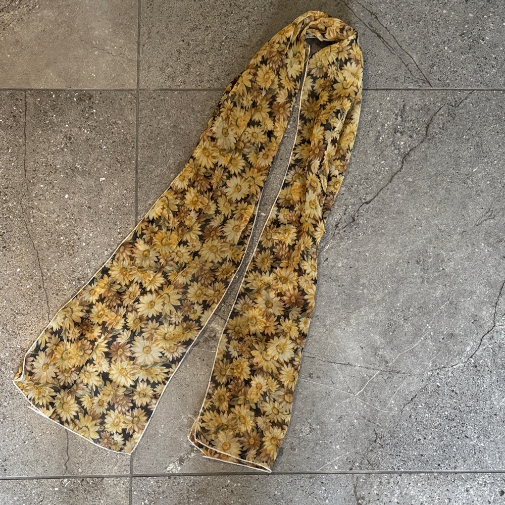 * Spring 🌼 Floral Yellow and Brown Scarf
